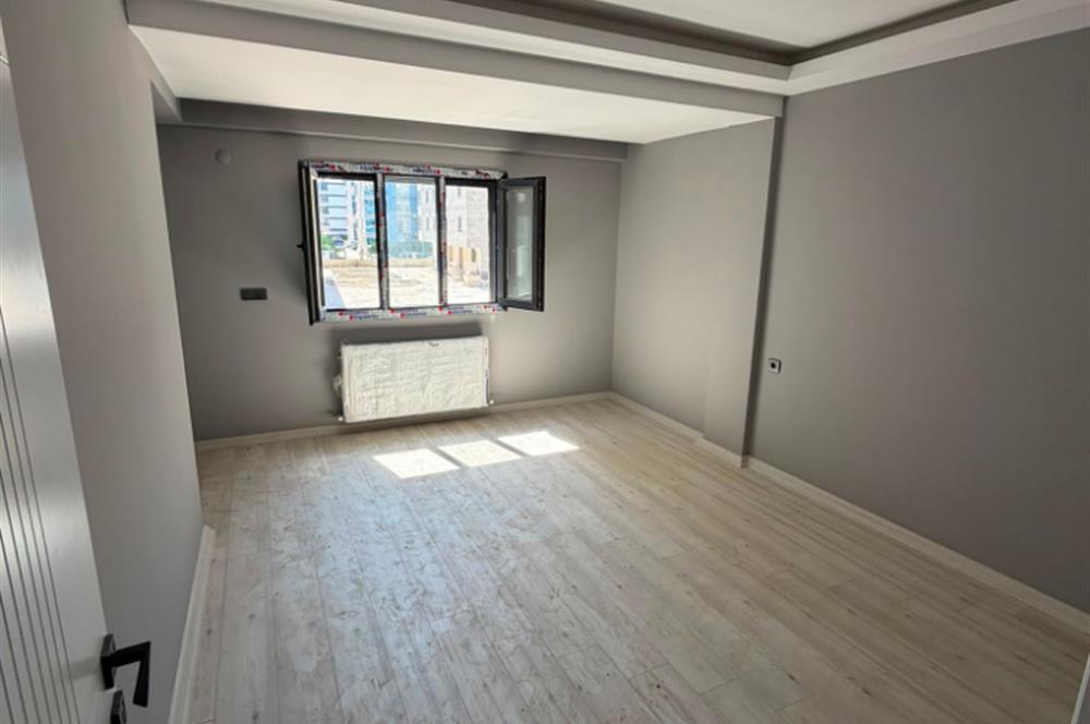 Torbalı Muratbey'de Satılık 3+1 Lüks Site İçi Daire