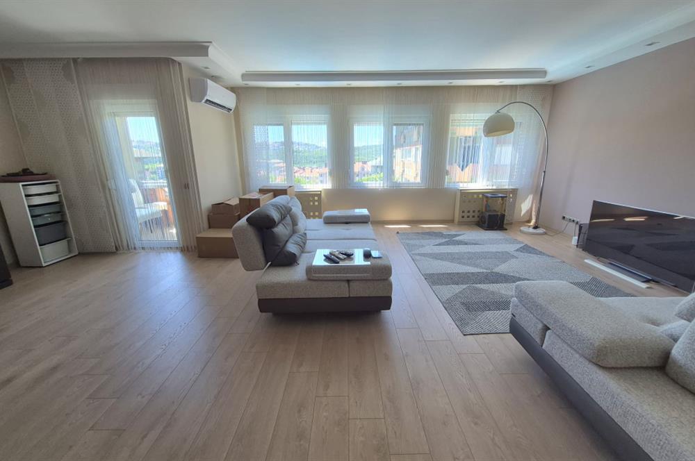ZEKERİYAKÖY'DE GENİŞ YEŞİL ALANLI SİTEDE 3+1 SATILIK DAİRE