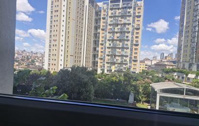Kentplus Centrium'da Orman Manzaralı Dekorasyonlu Satılık 2+1