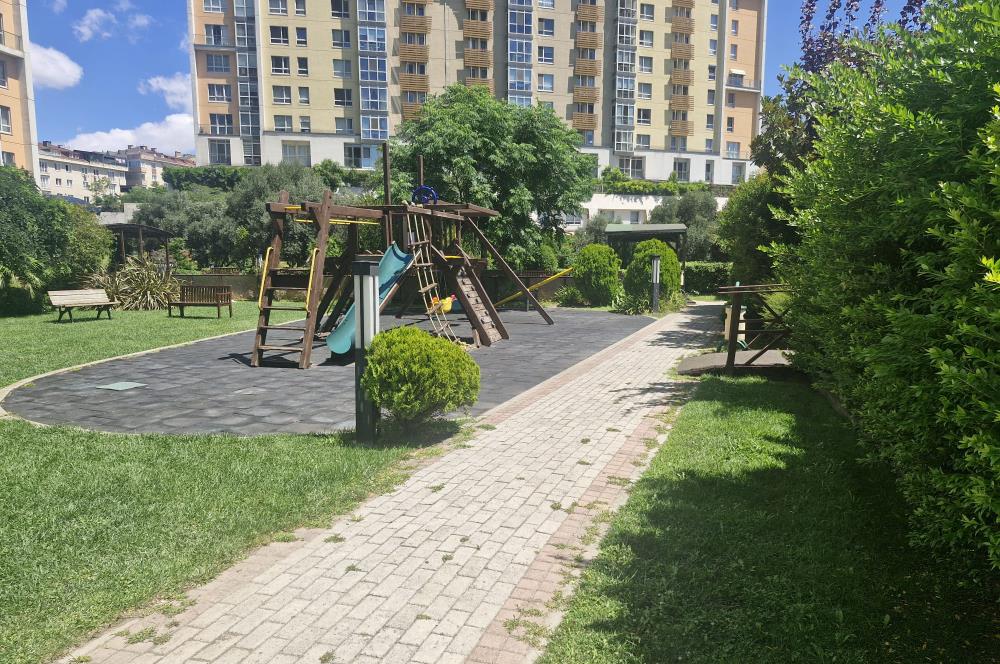 Kentplus Centrium'da Orman Manzaralı Dekorasyonlu Satılık 2+1