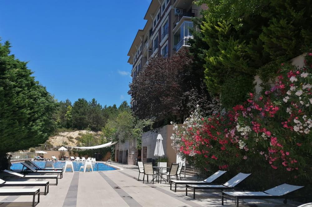 ZEKERİYAKÖY NOYA GÖL EVLERİ'NDE SATILIK 3+1 DAİRE