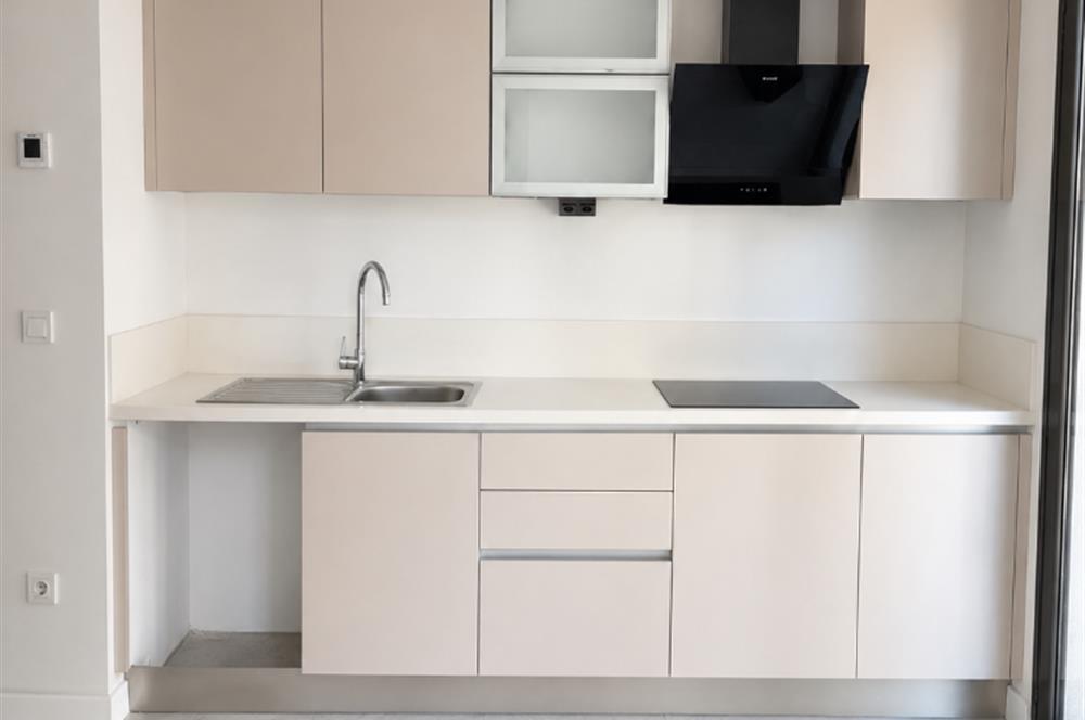 Kadıköy Dumlupınar'da Kiralık Balkonlu 2+1 Daire