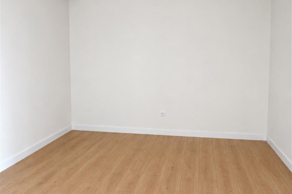 Kadıköy Dumlupınar'da Kiralık Balkonlu 2+1 Daire