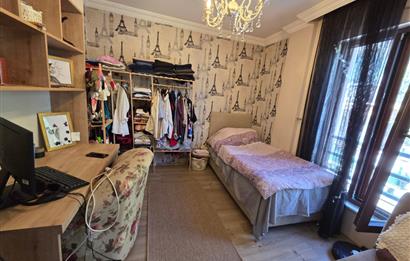 CENTURY 21 BAL'DAN CİHAT BİLGİHAN CADDESİNDE SATILIK VİLLA