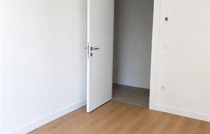 Kadıköy Dumlupınar'da Kiralık Balkonlu 2+1 Daire