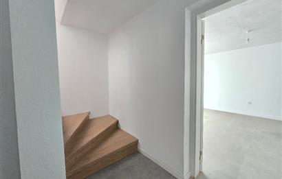 Deniz Manzaralı 4+1 Triplex Lüks Villa
