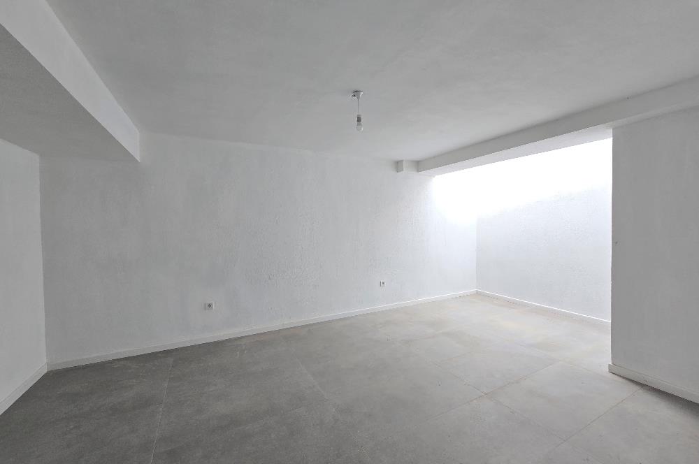 Deniz Manzaralı 4+1 Triplex Lüks Villa