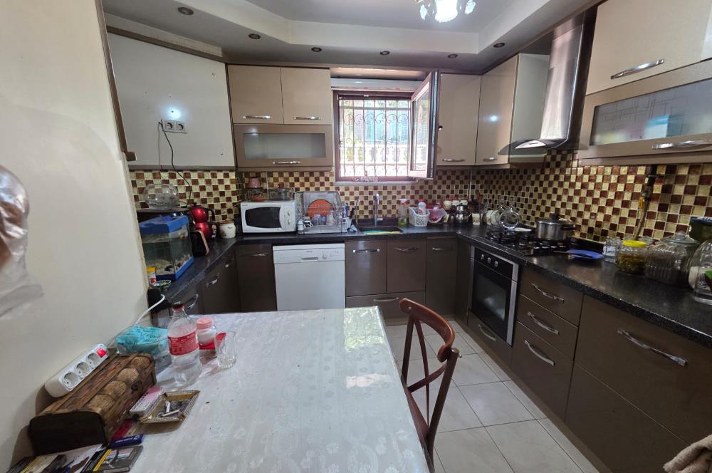 CENTURY 21 BAL'DAN CİHAT BİLGİHAN CADDESİNDE SATILIK VİLLA