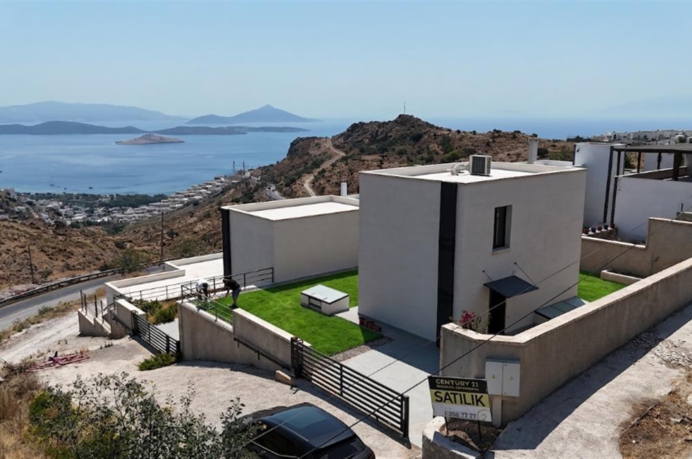 Deniz Manzaralı 4+1 Triplex Lüks Villa