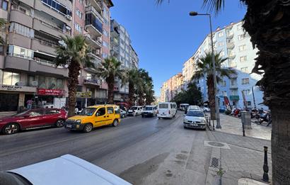C21 LOFT'TAN ATATÜRK CADDESİ ÜZERİNDE SATILIK KİRACILI DÜKKAN