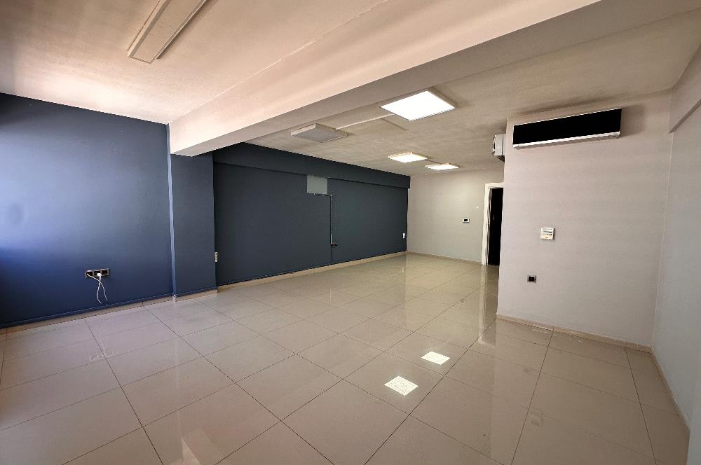 Bayraklı Adalet Mahallesi Avcılar Office de 1+0 Kiralık Ofis