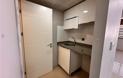 Bayraklı Adalet Mahallesi Avcılar Office de 1+0 Kiralık Ofis