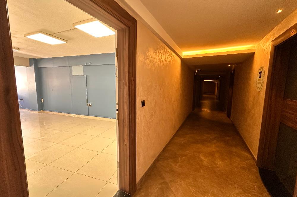 Bayraklı Adalet Mahallesi Avcılar Office de 1+0 Kiralık Ofis