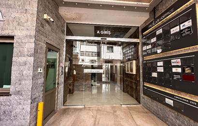 Bayraklı Adalet Mahallesi Avcılar Office de 1+0 Kiralık Ofis