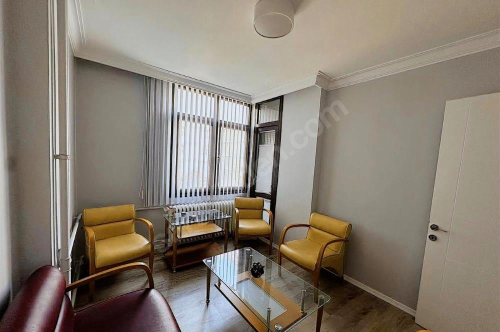 Alsancak Şair Eşref Bulvarı Muhteşem Konumda 3+1 Satılık