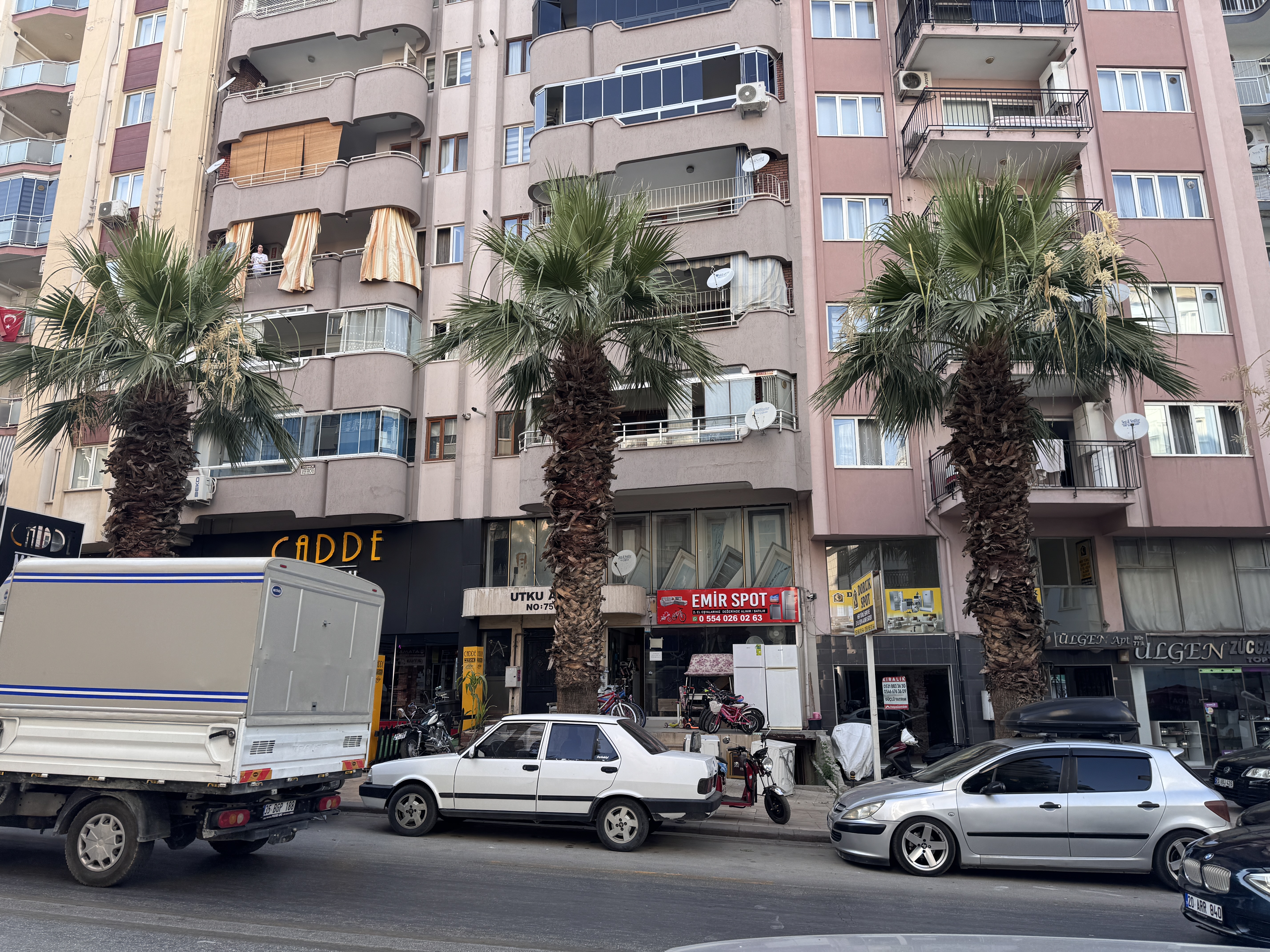 C21 LOFT'TAN ATATÜRK CADDESİ ÜZERİNDE SATILIK DAİRE