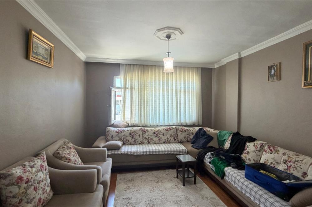 İZMİT SANAYİDE SATILIK KOMPLE BİNA 426m2 ARSA İÇİNDE 3ADET DAİRE