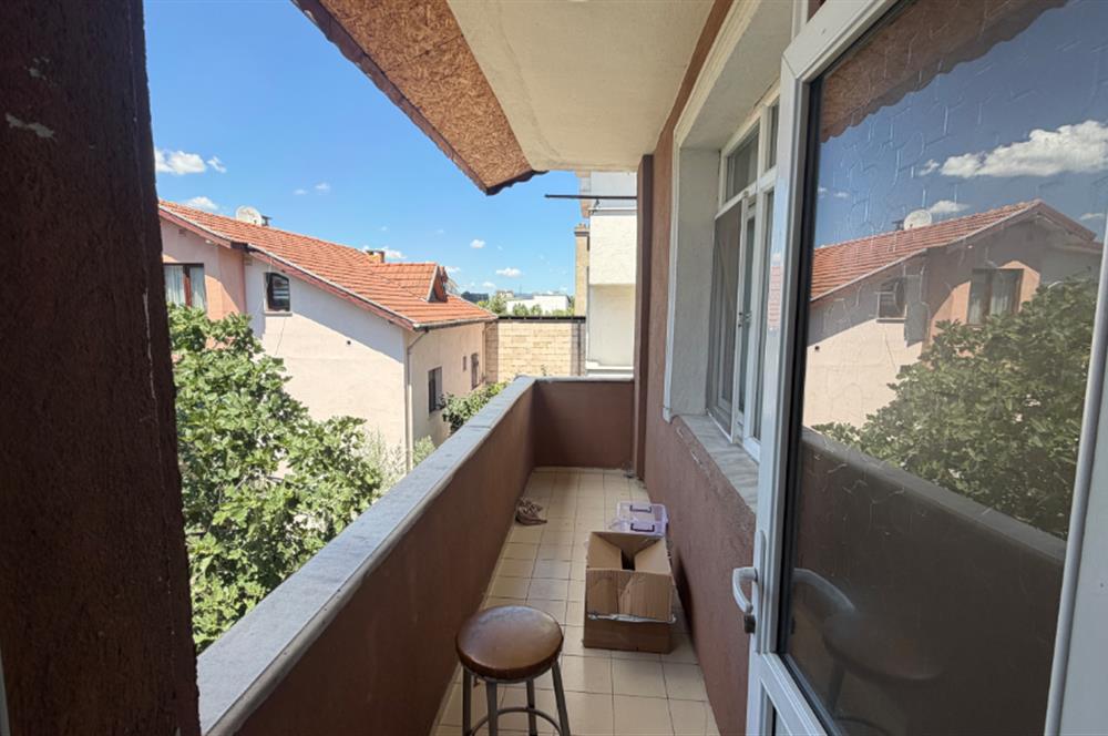 İZMİT SANAYİDE SATILIK KOMPLE BİNA 426m2 ARSA İÇİNDE 3ADET DAİRE