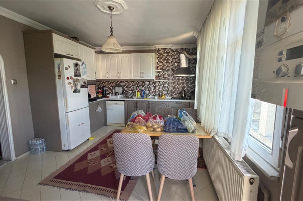 İZMİT SANAYİDE SATILIK KOMPLE BİNA 426m2 ARSA İÇİNDE 3ADET DAİRE