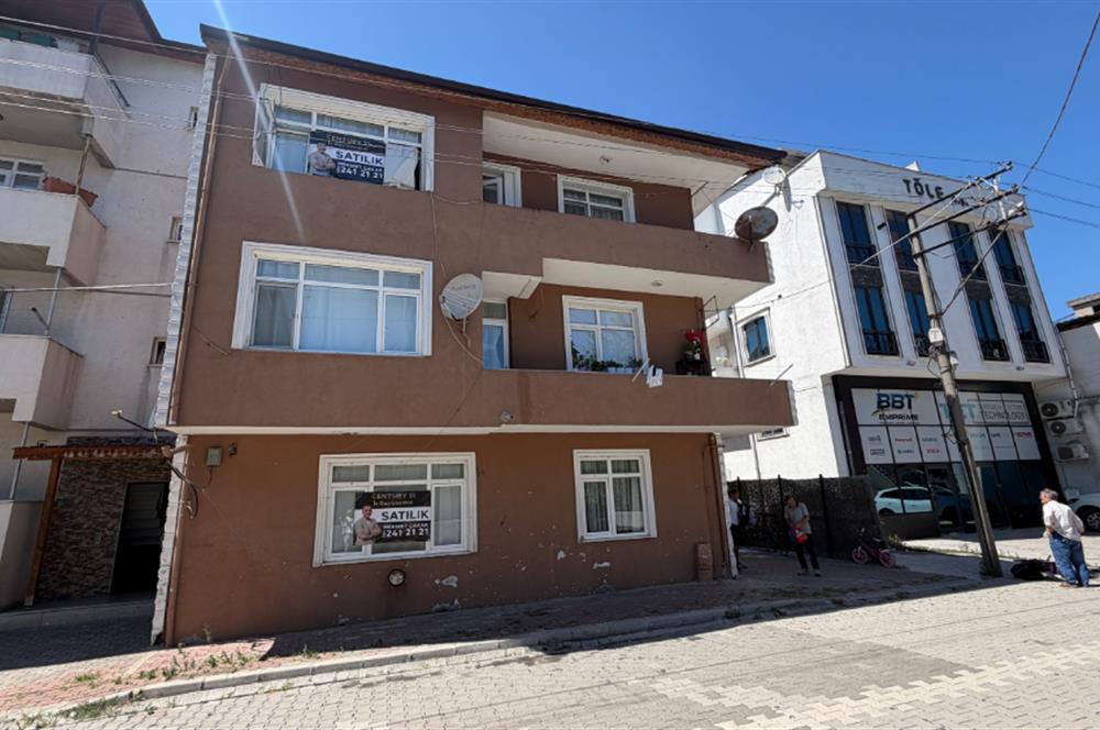 İZMİT SANAYİDE SATILIK KOMPLE BİNA 426m2 ARSA İÇİNDE 3ADET DAİRE
