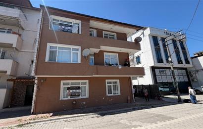 İZMİT SANAYİDE SATILIK KOMPLE BİNA 426m2 ARSA İÇİNDE 3ADET DAİRE