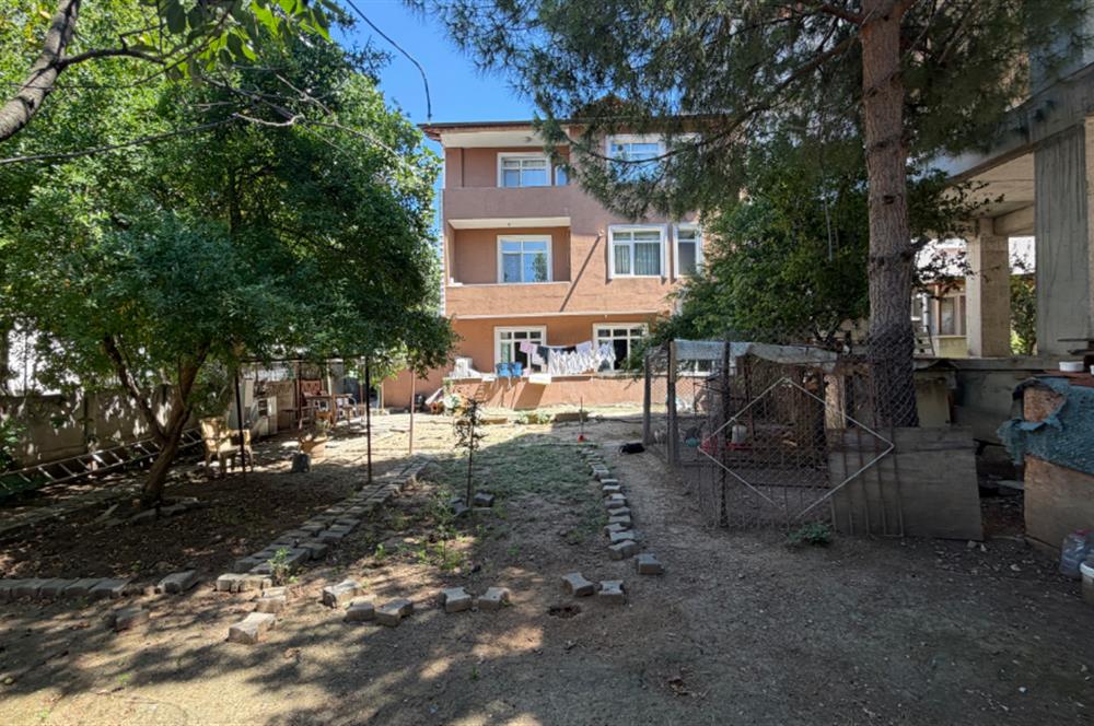 İZMİT SANAYİDE SATILIK KOMPLE BİNA 426m2 ARSA İÇİNDE 3ADET DAİRE