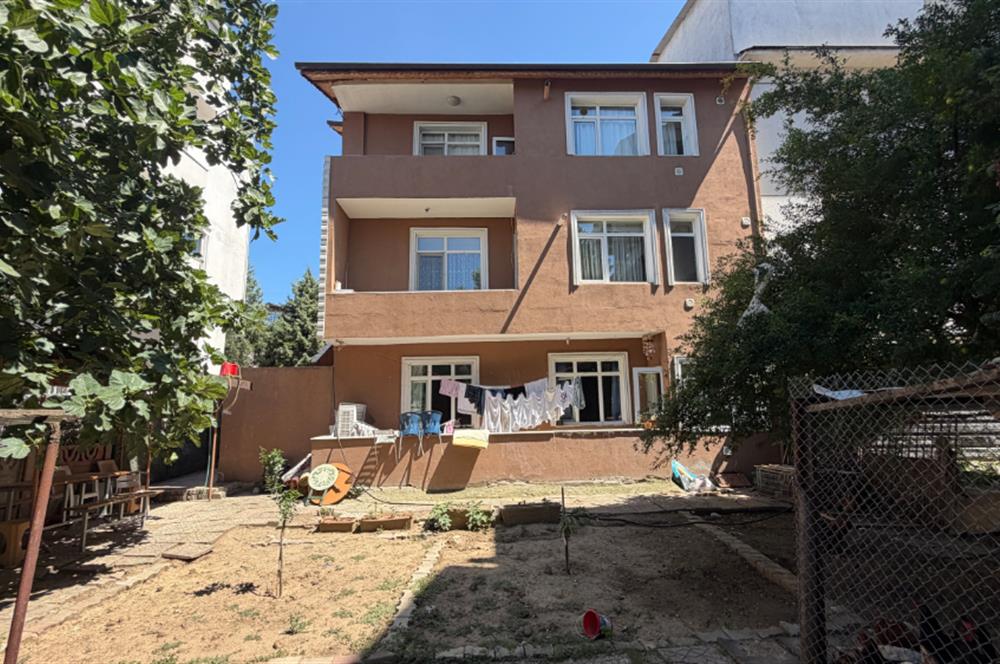 İZMİT SANAYİDE SATILIK KOMPLE BİNA 426m2 ARSA İÇİNDE 3ADET DAİRE