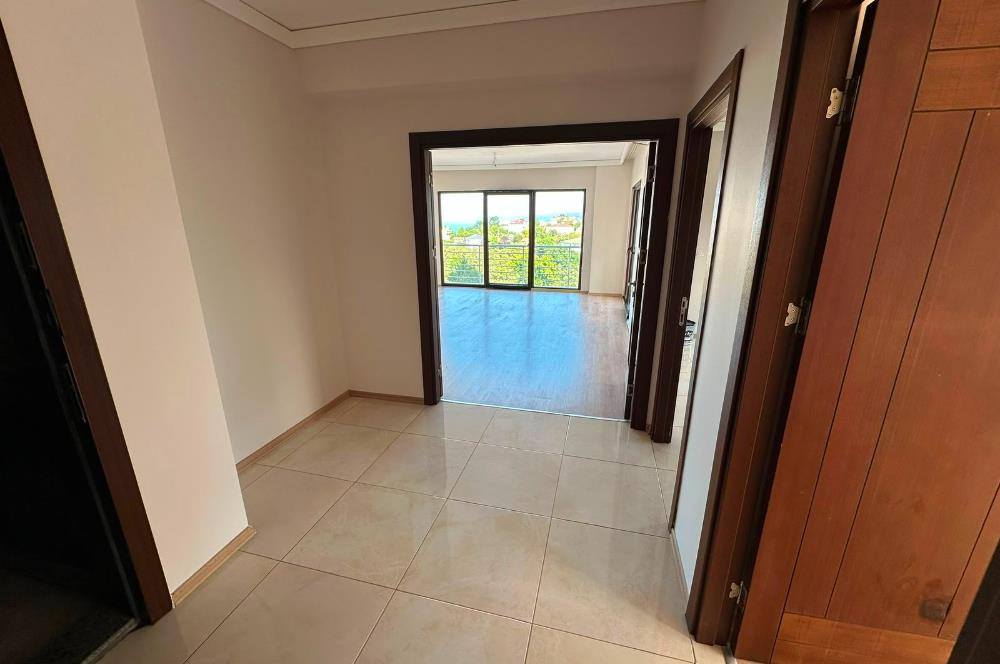 Yalıncak şehri seyir sitesinde kesintisiz manzaralı 3+1
