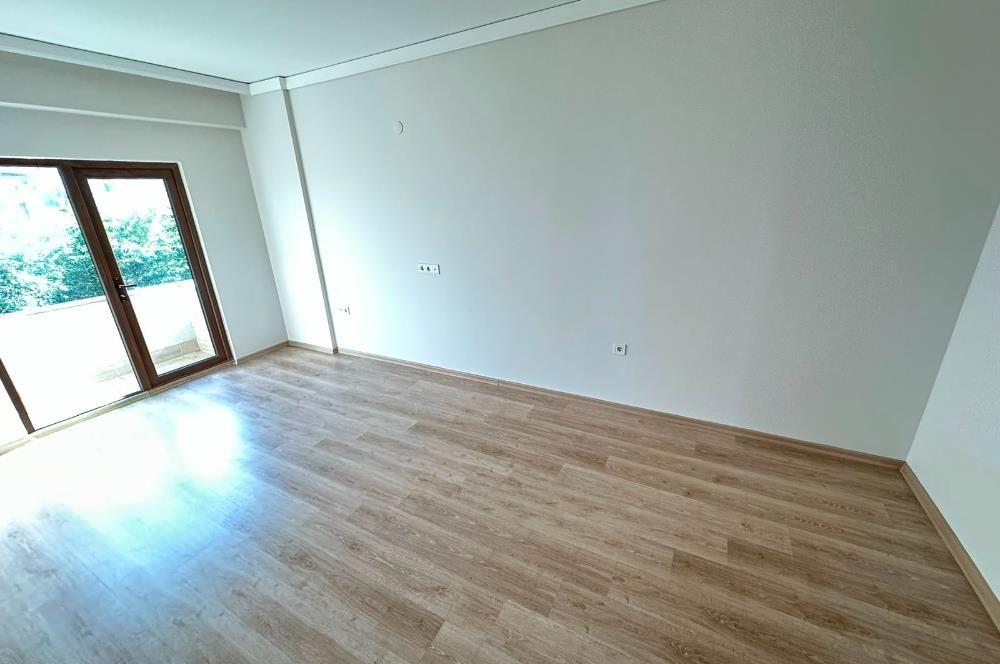 Adli tıp kurumuna yakın Yalıncak ta manzaralı ferah daire