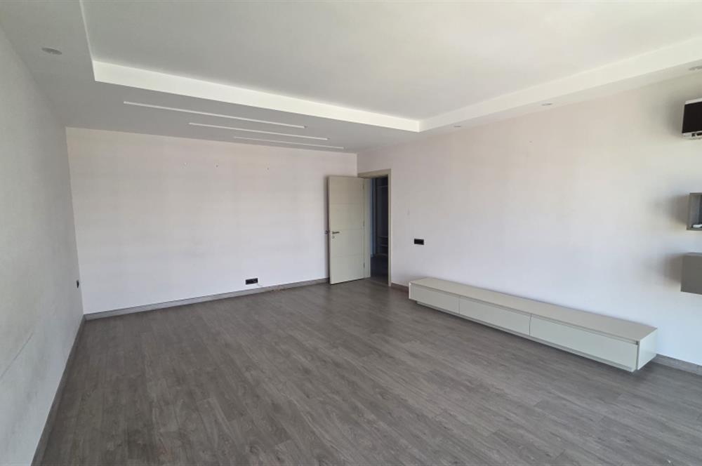 C21 LOFT'TAN ŞEMİKLER MAHALLESİ HAVUZLU SİTEDE 3+1 KİRALIK DAİRE