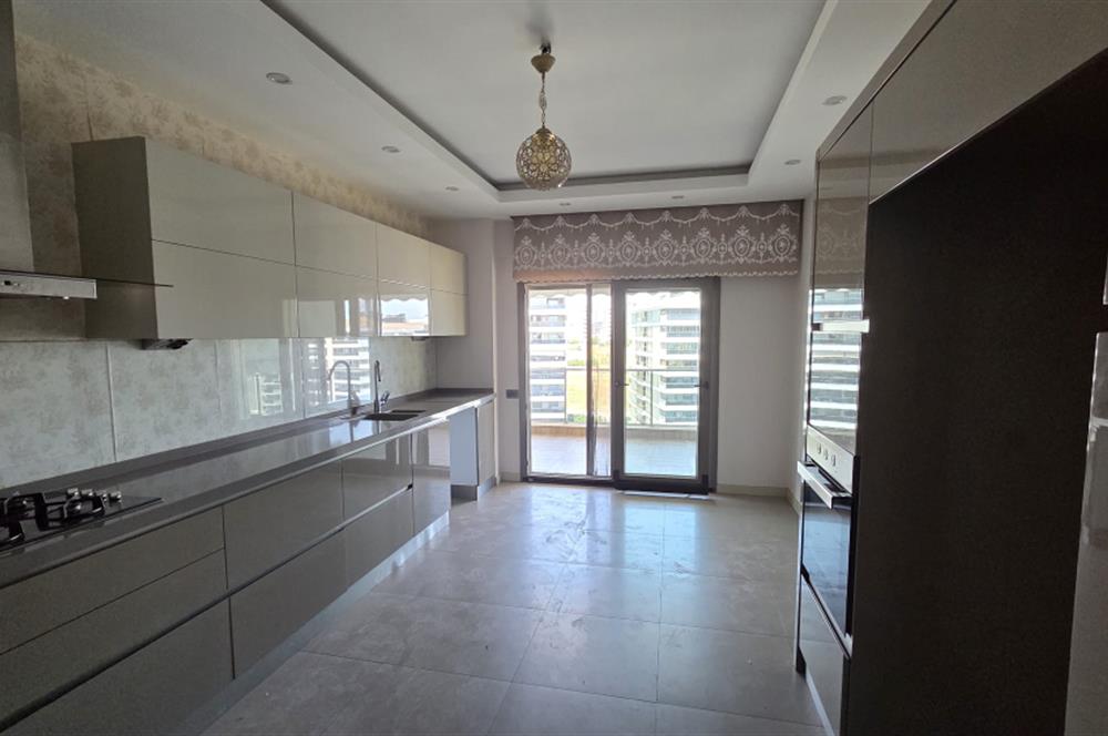 C21 LOFT'TAN ŞEMİKLER MAHALLESİ HAVUZLU SİTEDE 3+1 KİRALIK DAİRE