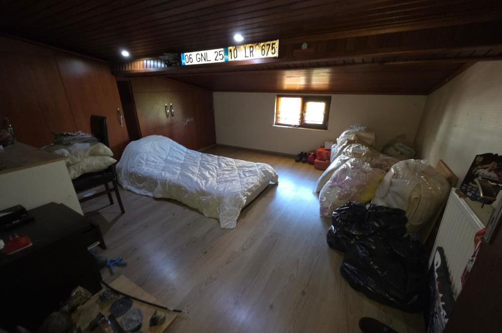 CENTURY 21 BAL'DAN CİHAT BİLGİHAN CADDESİNDE SATILIK VİLLA