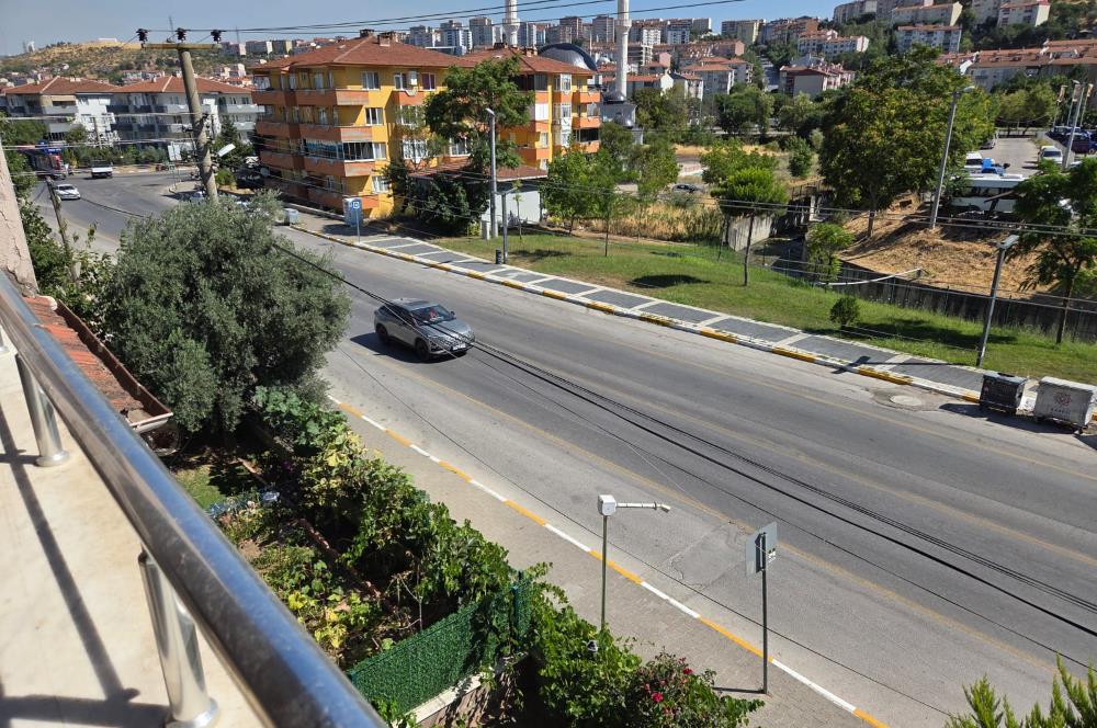 CENTURY 21 BAL'DAN CİHAT BİLGİHAN CADDESİNDE SATILIK VİLLA