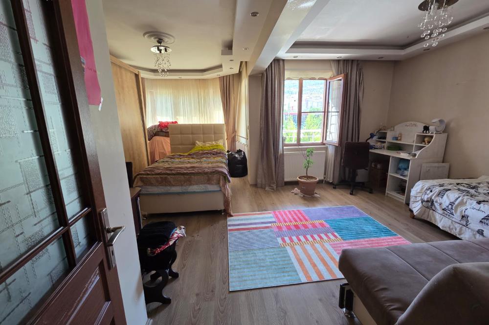 CENTURY 21 BAL'DAN CİHAT BİLGİHAN CADDESİNDE SATILIK VİLLA