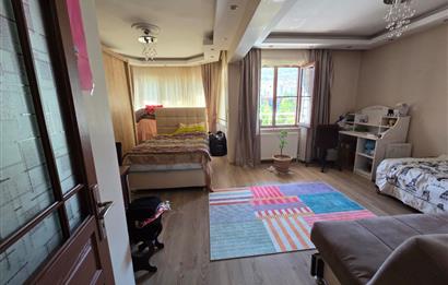 CENTURY 21 BAL'DAN CİHAT BİLGİHAN CADDESİNDE SATILIK VİLLA