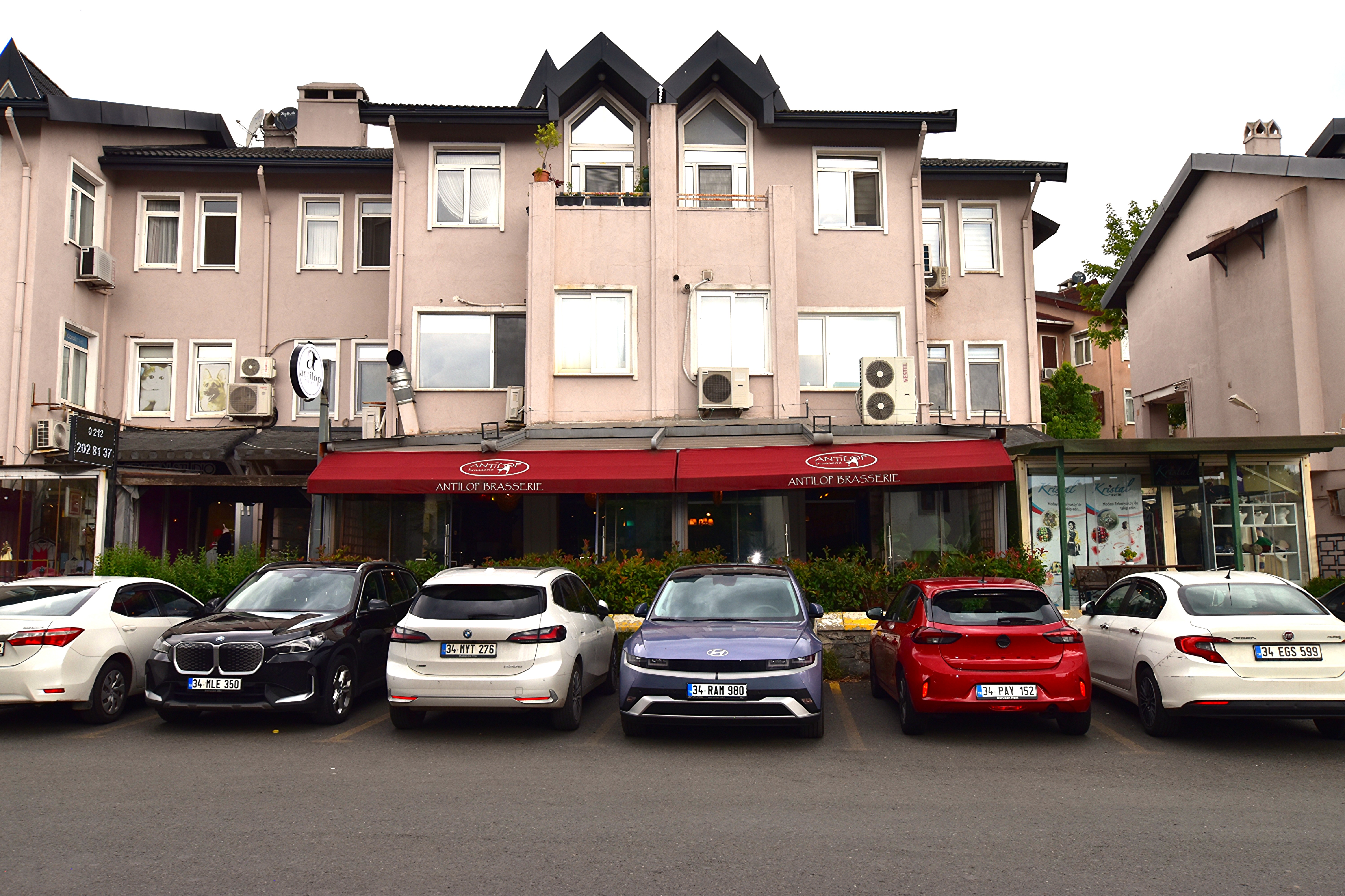 Zekeriyaköy'ün Kalbinde Devren Kiralık Restaurant