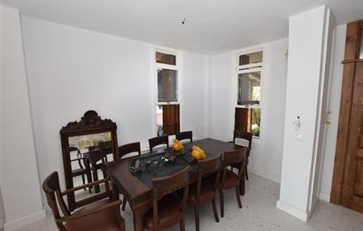 Çatalca Yalıköy Doğa Evleri'nde Yenilenmiş Villa