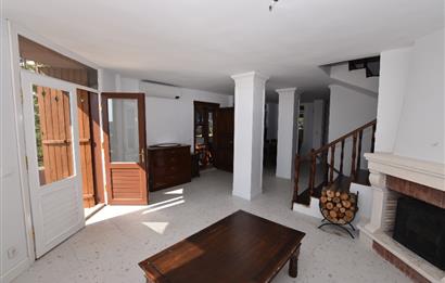 Çatalca Yalıköy Doğa Evleri'nde Yenilenmiş Villa