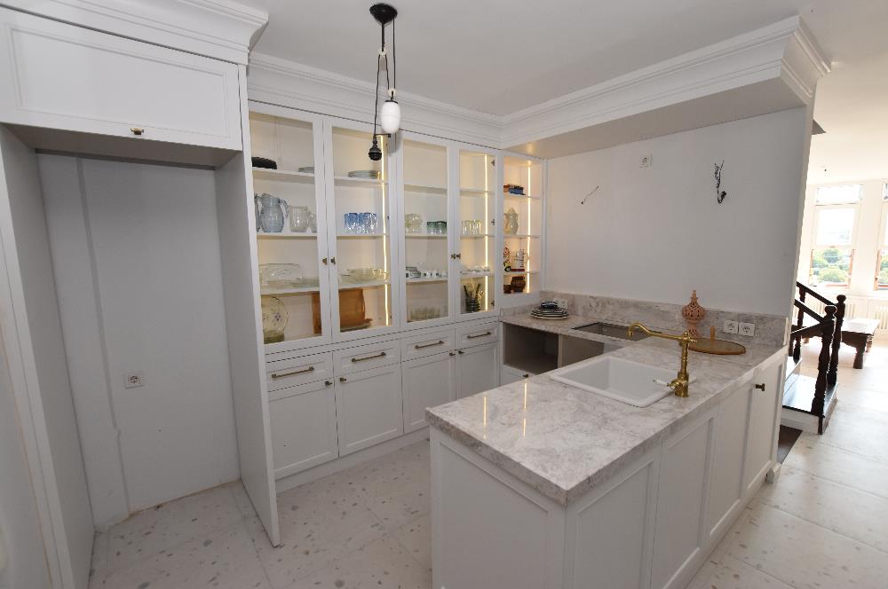 Çatalca Yalıköy Doğa Evleri'nde Yenilenmiş Villa
