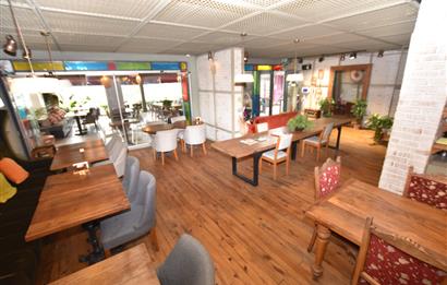 Zekeriyaköy'ün Kalbinde Devren Kiralık Restaurant
