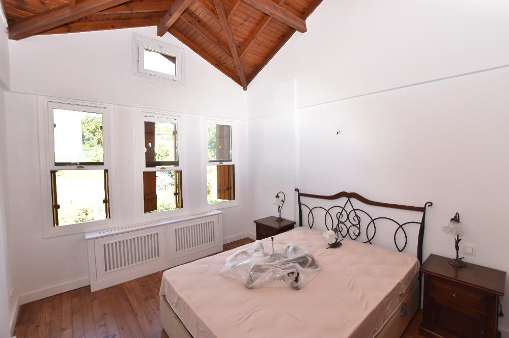 Çatalca Yalıköy Doğa Evleri'nde Yenilenmiş Villa