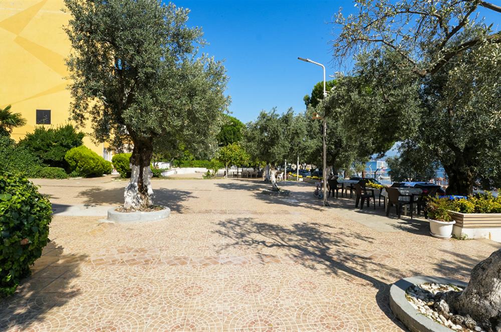 C21 Cius; Oba Sitesinde Denize Sıfır 2+1 Bahçe Katı Yazlık