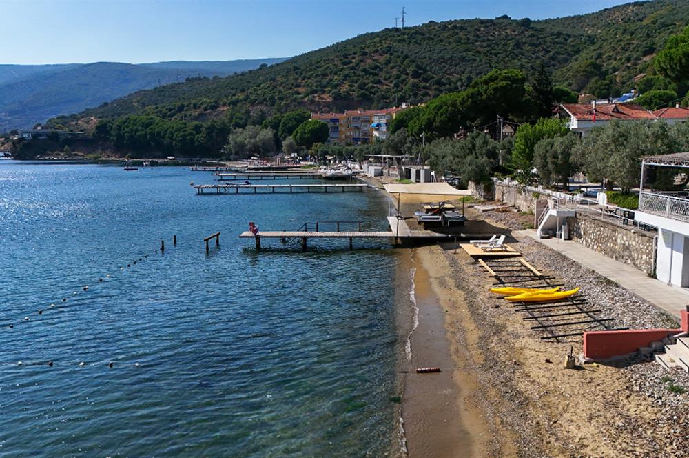 C21 Cius; Oba Sitesinde Denize Sıfır 2+1 Bahçe Katı Yazlık
