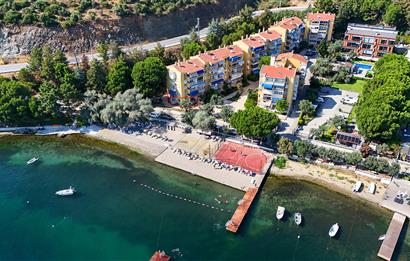 C21 Cius; Oba Sitesinde Denize Sıfır 2+1 Bahçe Katı Yazlık