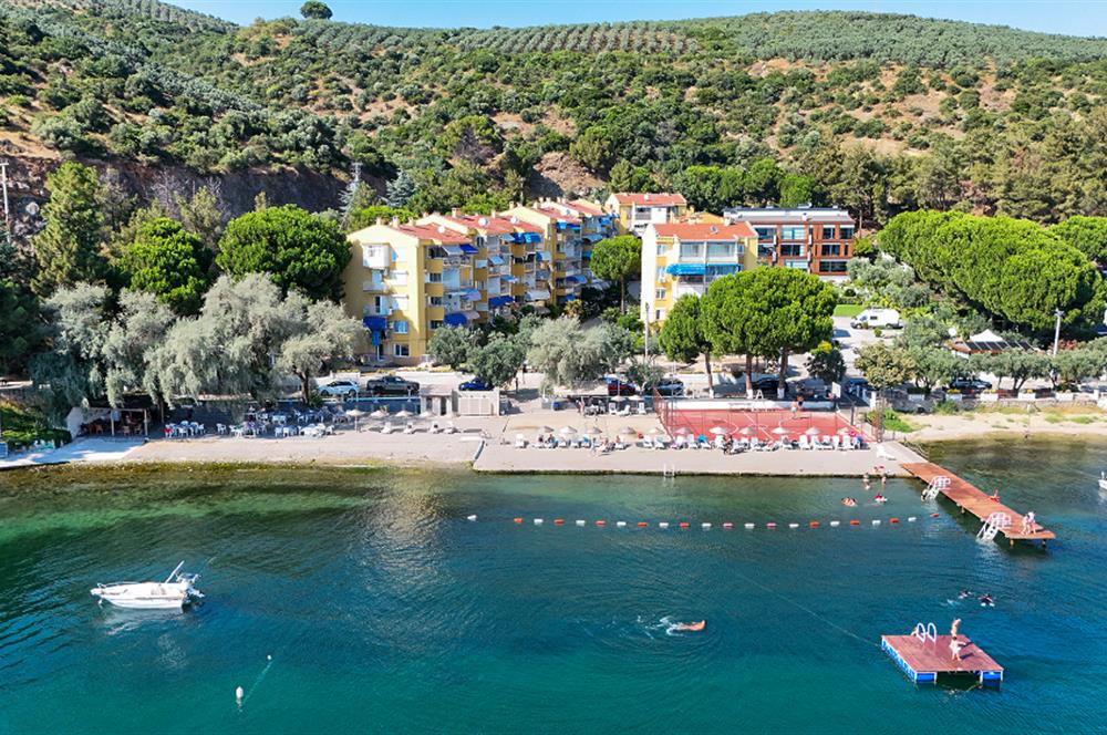 C21 Cius; Oba Sitesinde Denize Sıfır 2+1 Bahçe Katı Yazlık