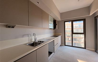 C21 ROOF'DAN YENİ FİKİRTEPE 6.ETAPTA ÇAMLICA CEPHELİ 3+1 KİRALIK