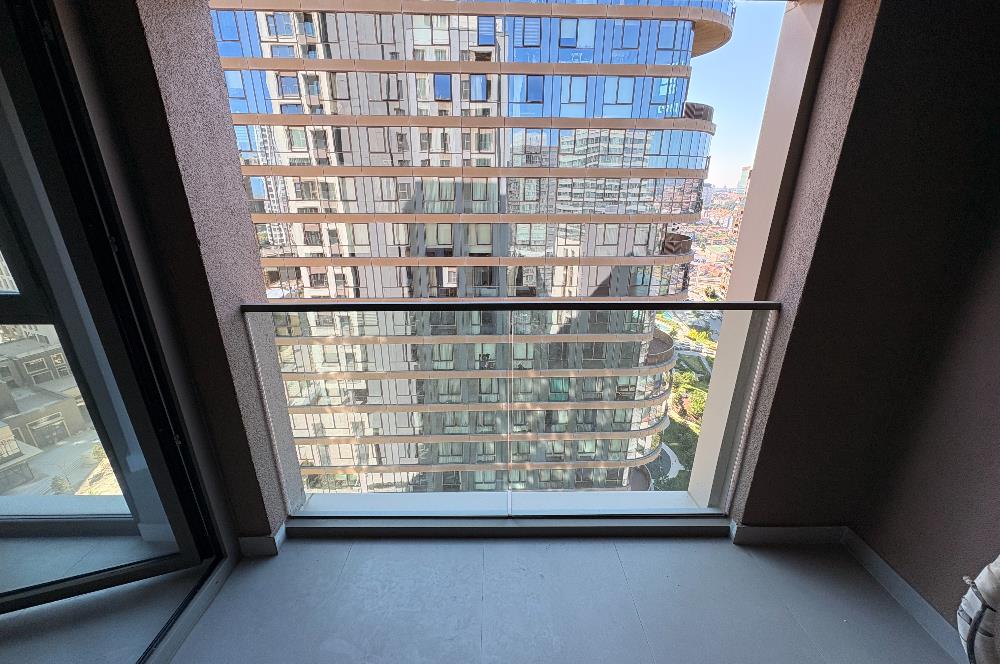 C21 ROOF'DAN YENİ FİKİRTEPE 6.ETAPTA ÇAMLICA CEPHELİ 3+1 KİRALIK