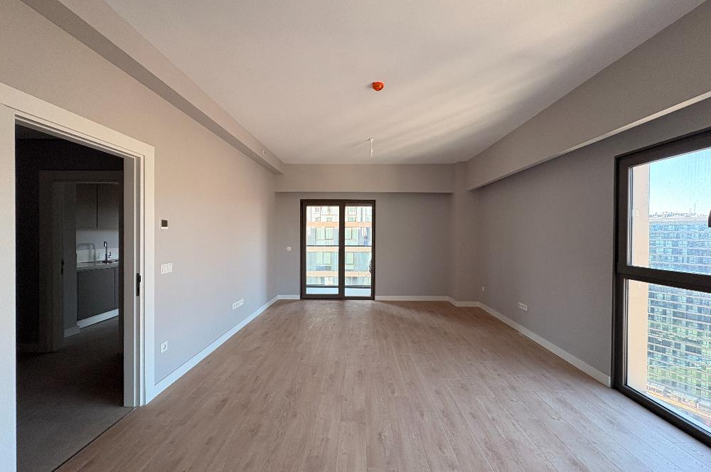 C21 ROOF'DAN YENİ FİKİRTEPE 6.ETAPTA ÇAMLICA CEPHELİ 3+1 KİRALIK