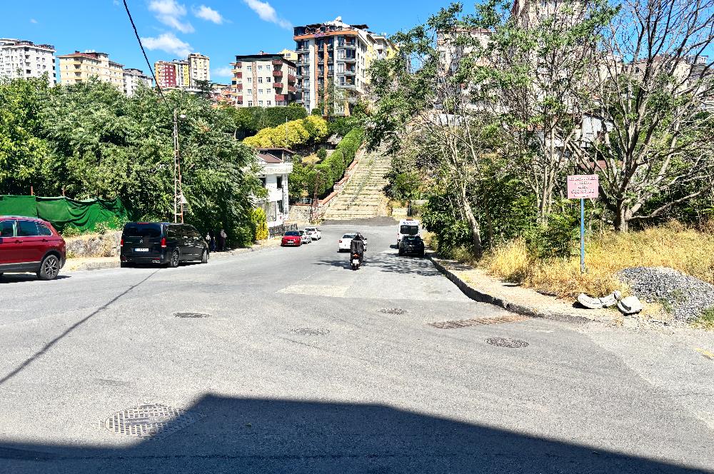 ARMAĞANEVLER FİNANS MERKEZİNE YAKIN KİRALIK DÜKKAN