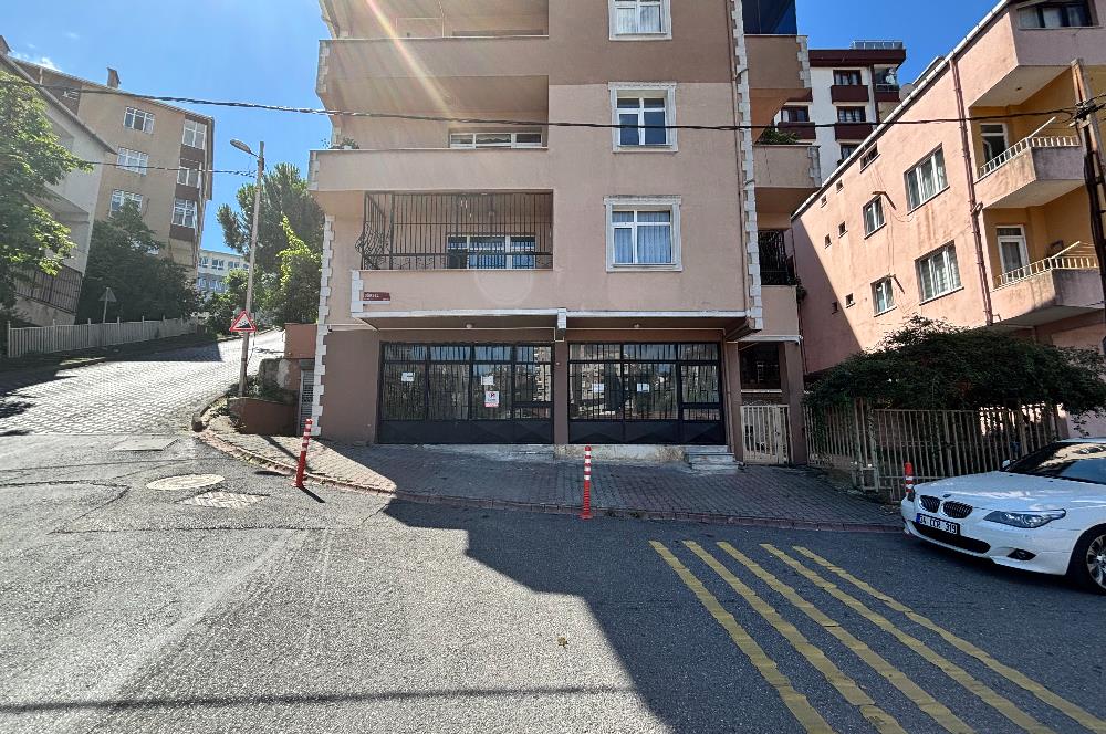 ARMAĞANEVLER FİNANS MERKEZİNE YAKIN KİRALIK DÜKKAN